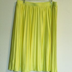 Yellow Flowy Skirt - Brand unknown